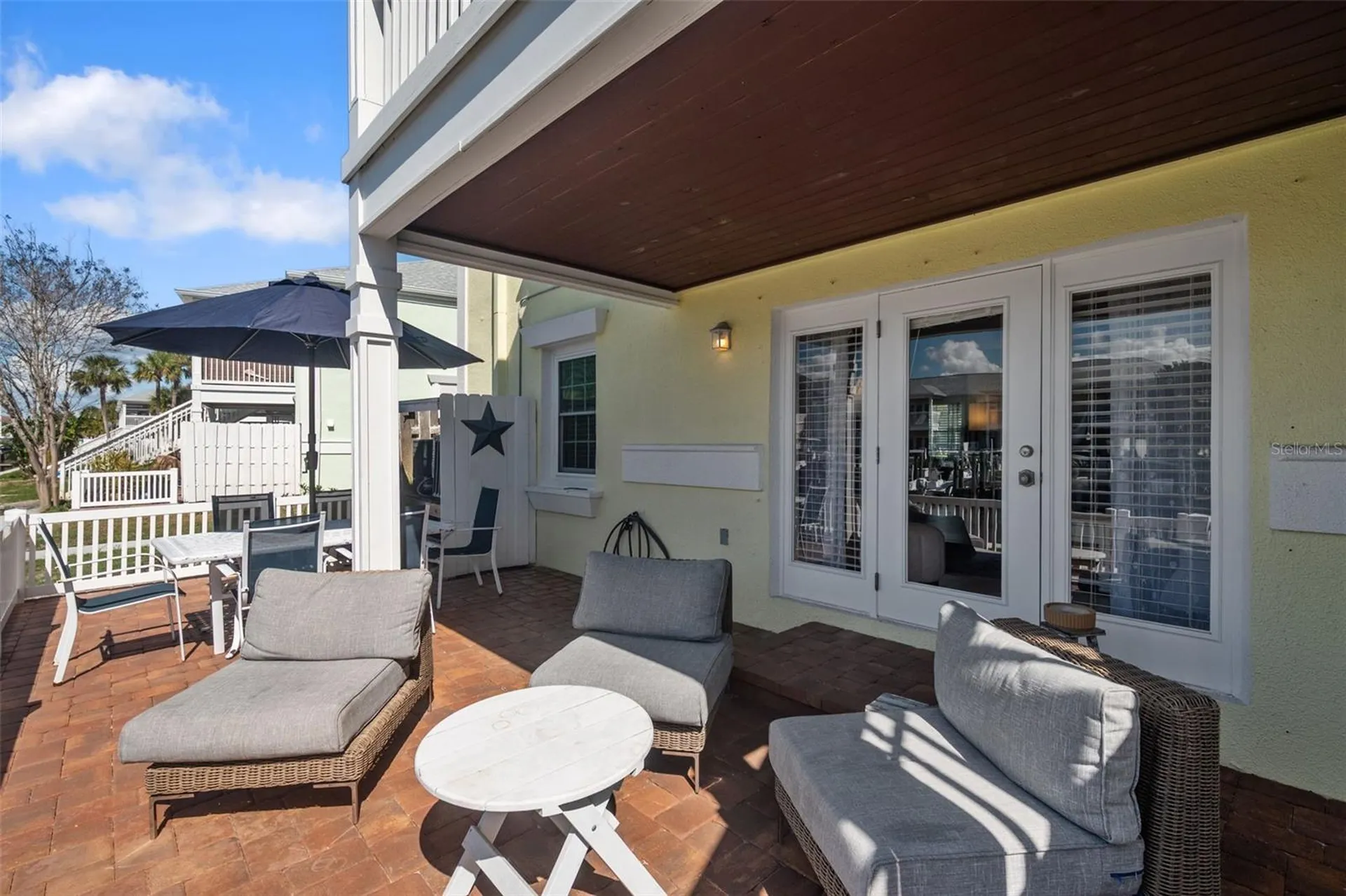 4911 Coquina Key Drive SE St Petersburg FL 33705