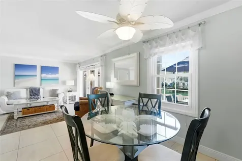 4911 Coquina Key Drive SE St Petersburg FL 33705
