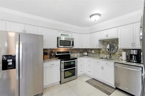 4911 Coquina Key Drive SE St Petersburg FL 33705