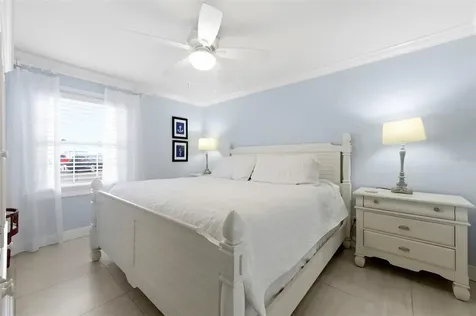 4911 Coquina Key Drive SE St Petersburg FL 33705