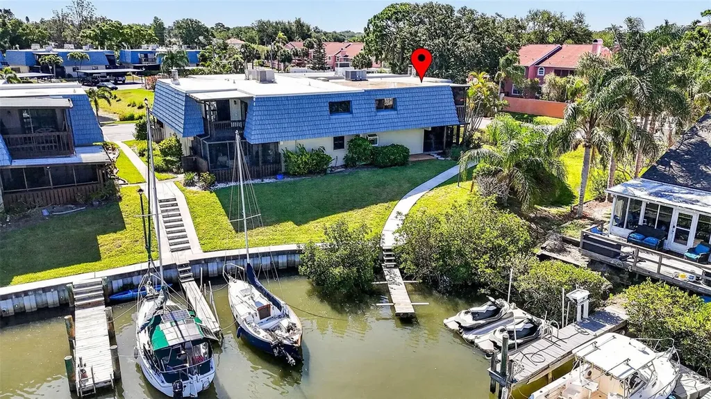 9342 Tradewinds Avenue Seminole FL 33776