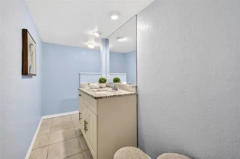 9342 Tradewinds Avenue Seminole FL 33776