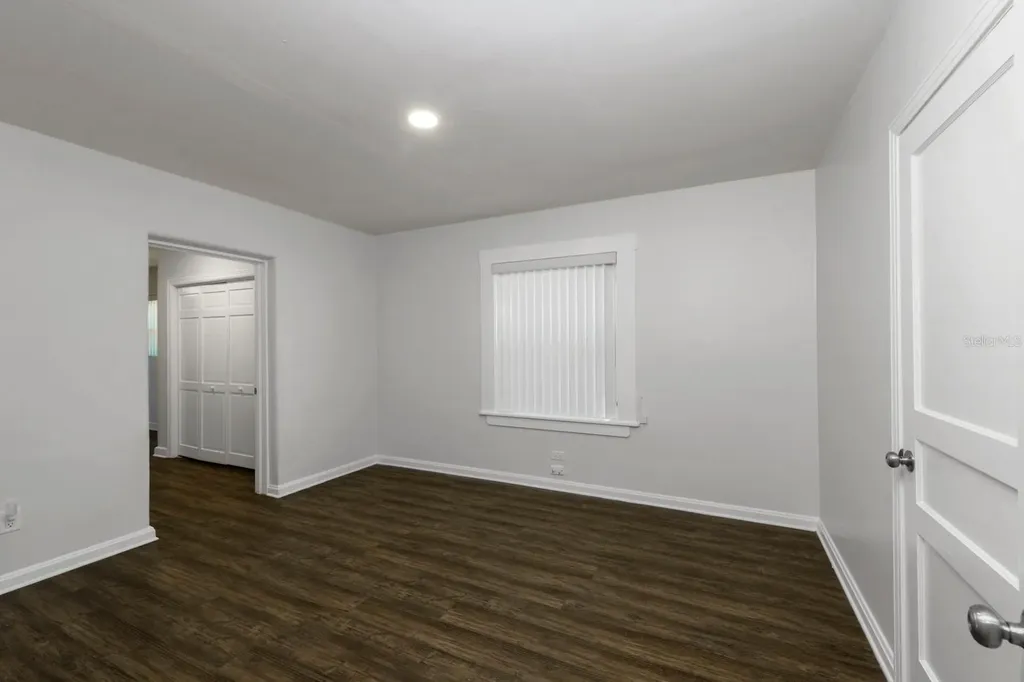 1210 N Donnelly Street Mount Dora FL 32757