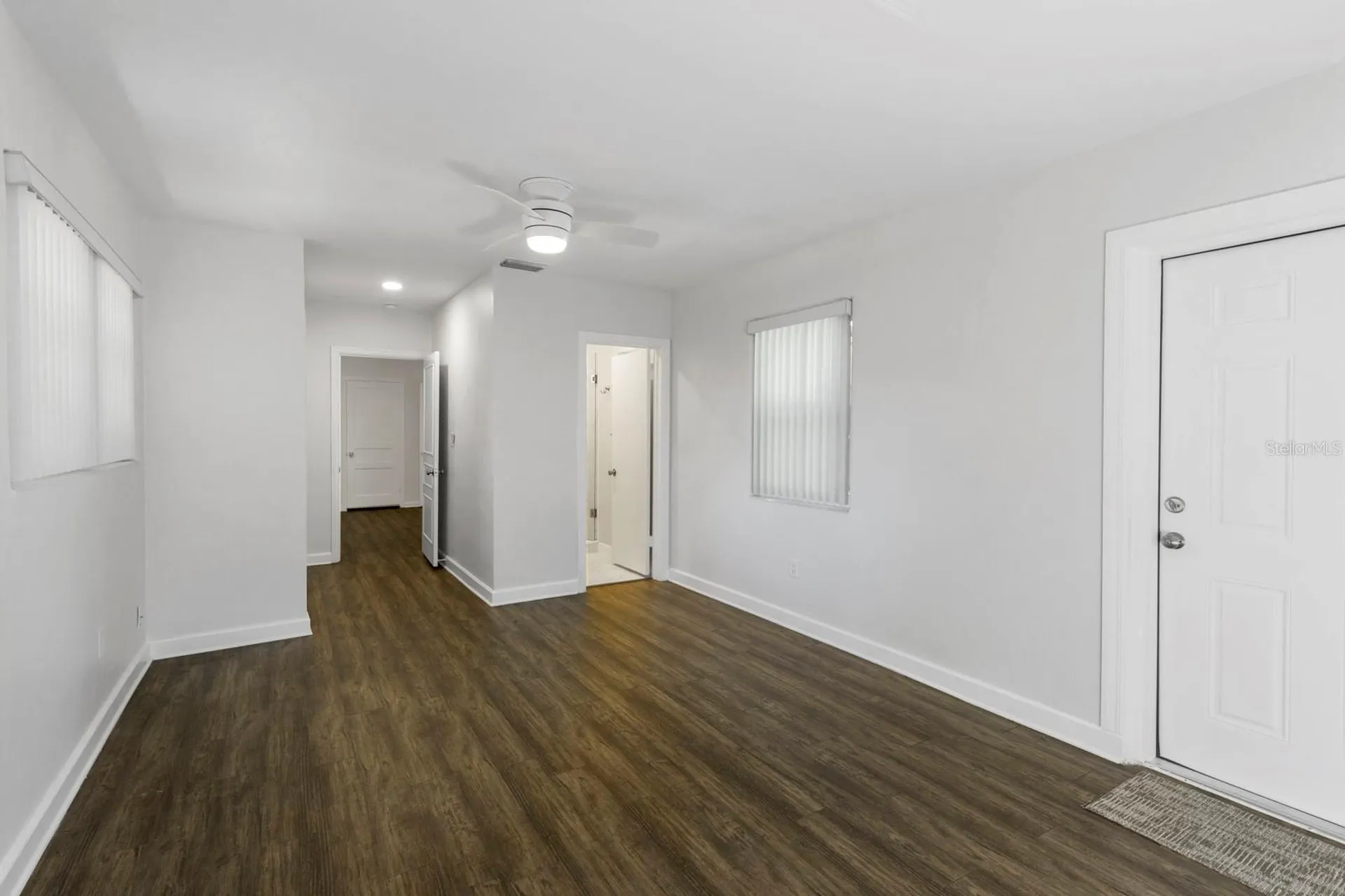 1210 N Donnelly Street Mount Dora FL 32757