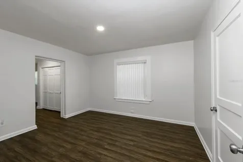 1210 N Donnelly Street Mount Dora FL 32757