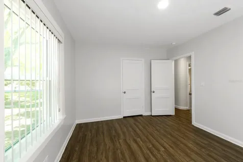 1210 N Donnelly Street Mount Dora FL 32757