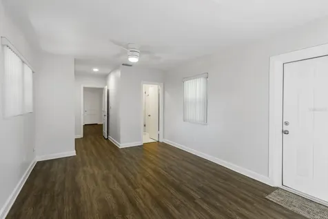 1210 N Donnelly Street Mount Dora FL 32757