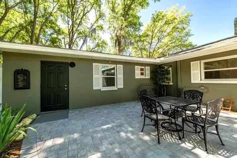 1210 N Donnelly Street Mount Dora FL 32757