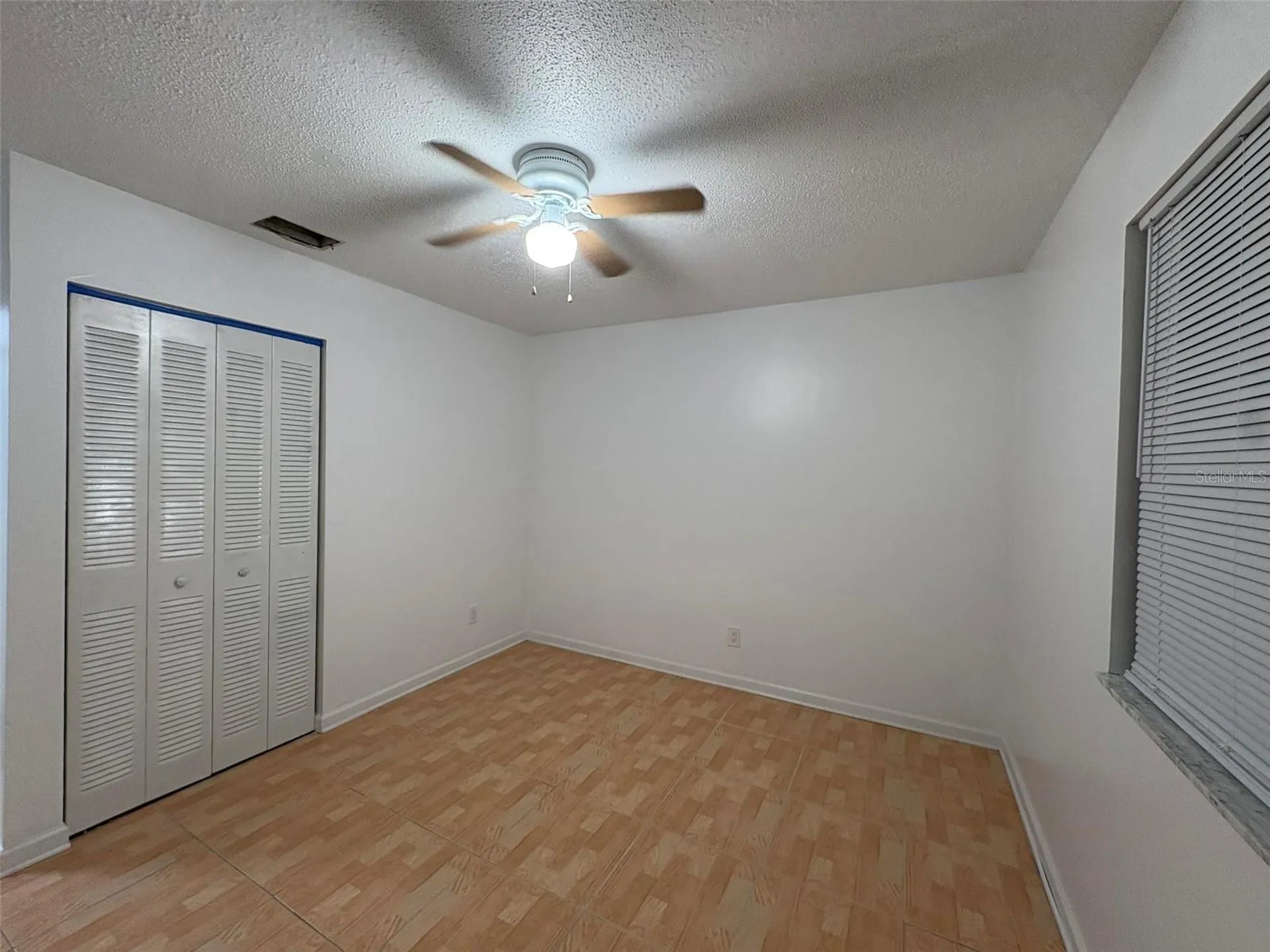 1724 Foxhall Circle Kissimmee FL 34741