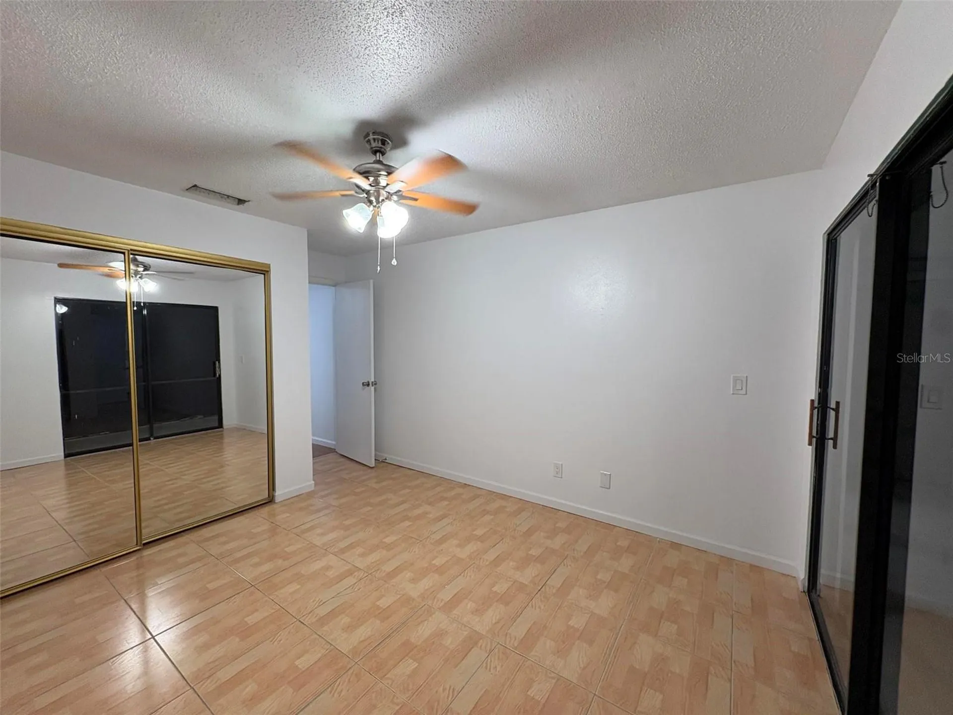 1724 Foxhall Circle Kissimmee FL 34741