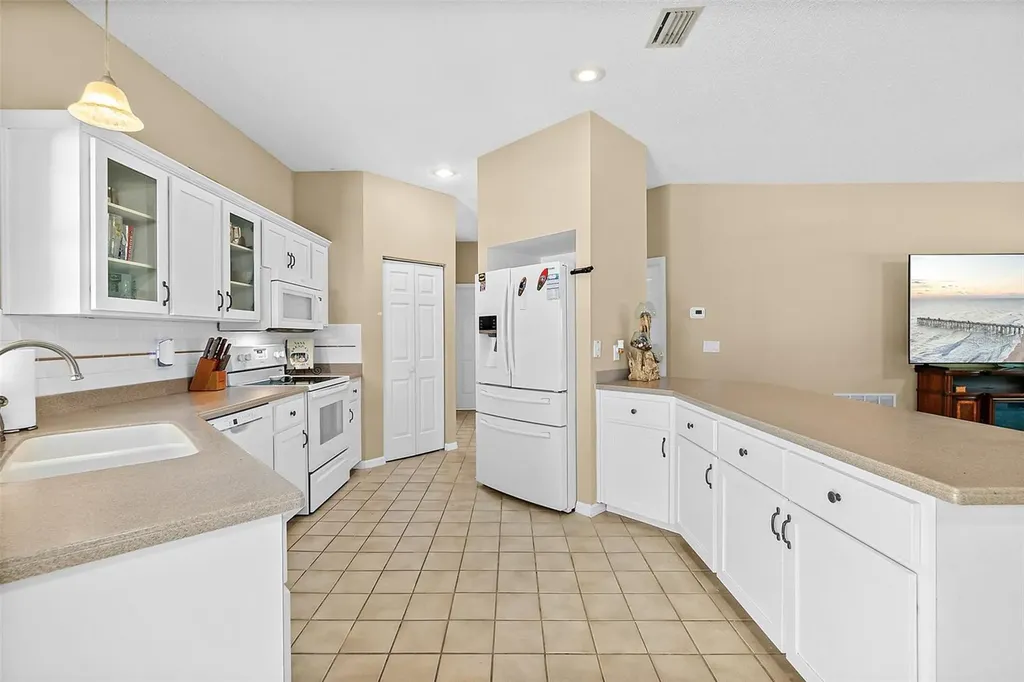 28 Montauk Lane Palm Coast FL 32164