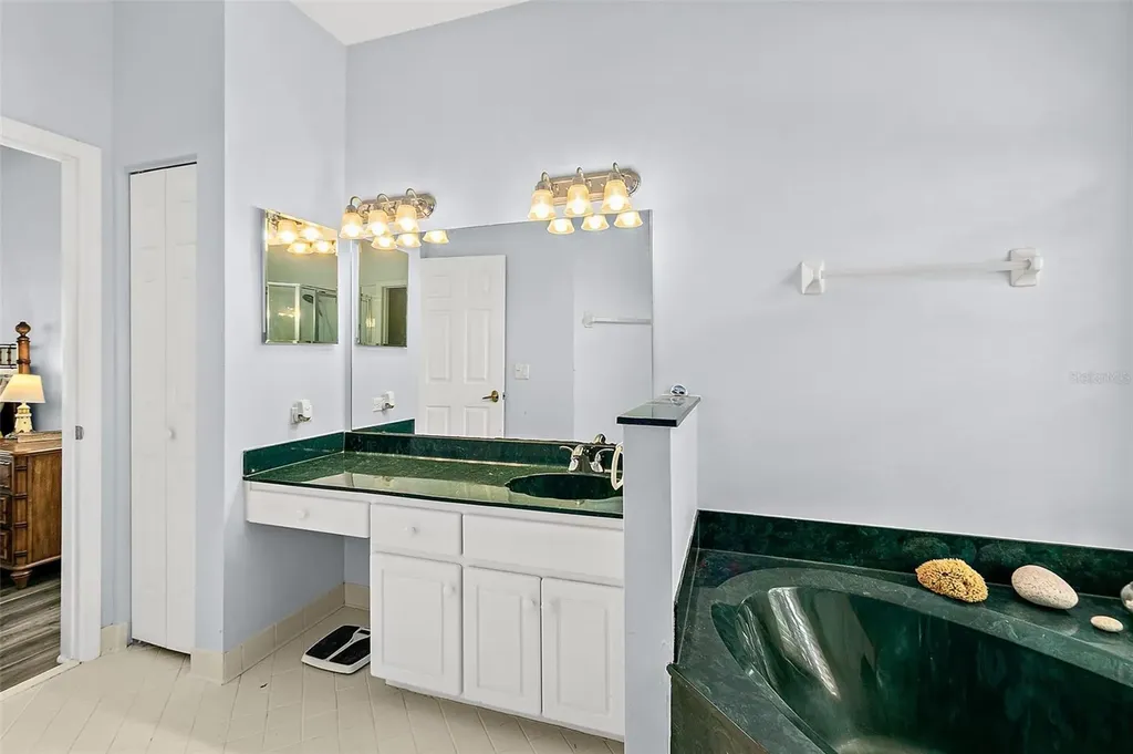 28 Montauk Lane Palm Coast FL 32164