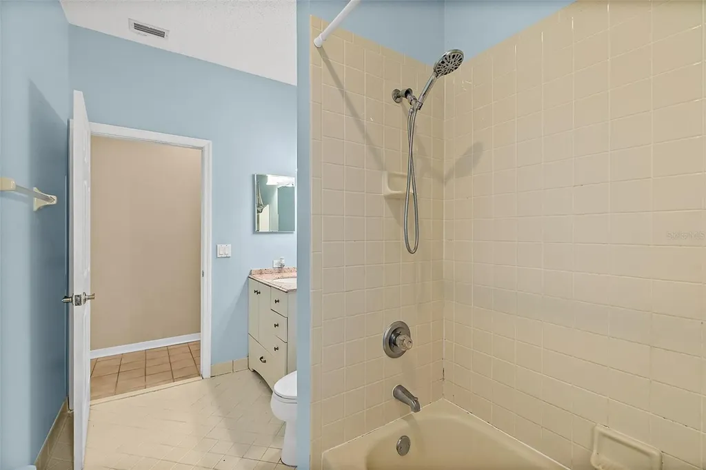28 Montauk Lane Palm Coast FL 32164