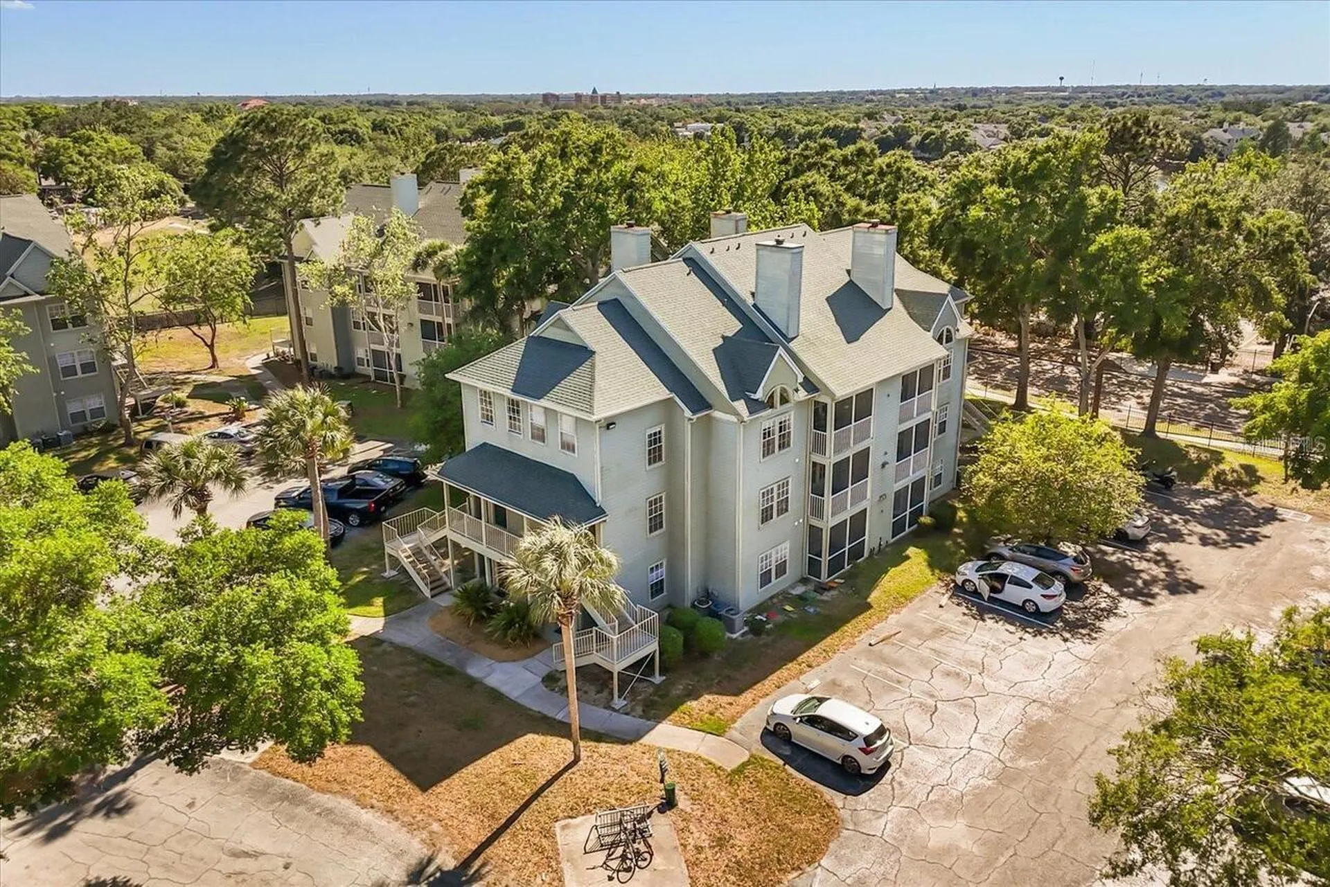 6124 Westgate Drive Orlando FL 32835