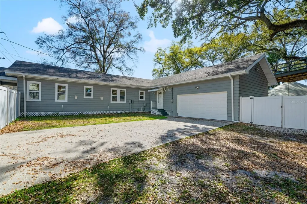 905 E Hanna Avenue Tampa FL 33604