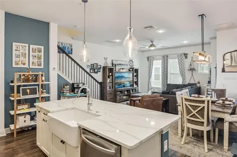 1015 Lychee Court Lake Mary FL 32746