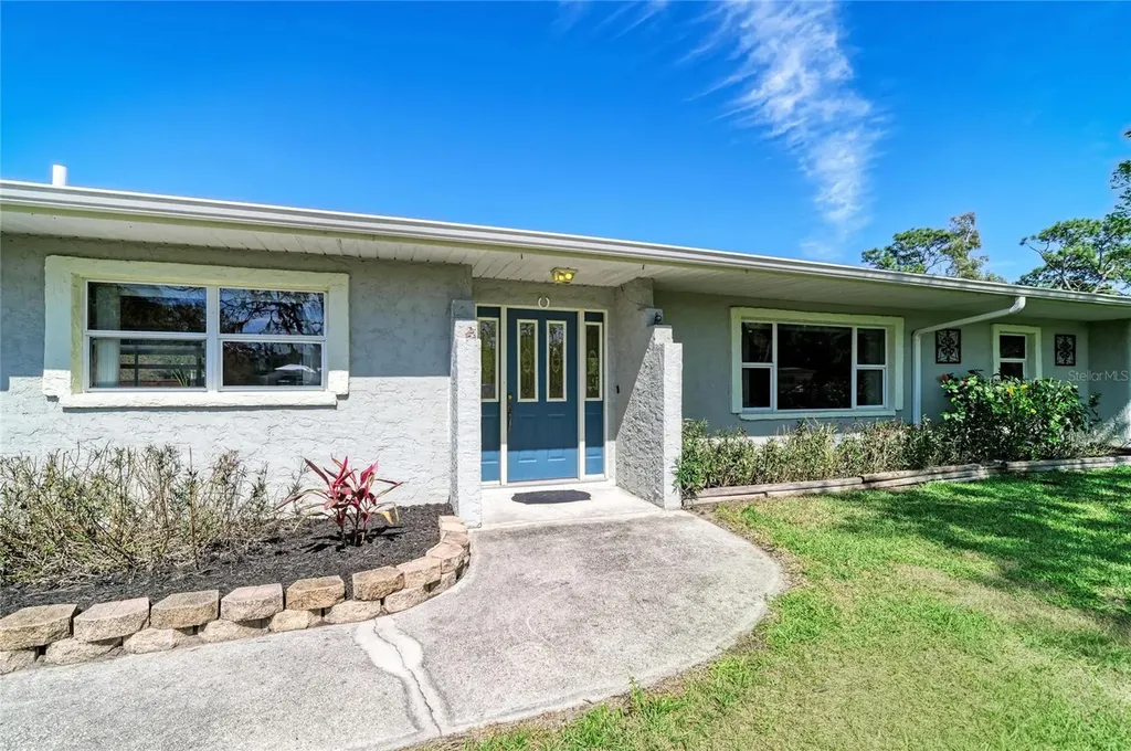 5310 N Tuttle Avenue Sarasota FL 34234