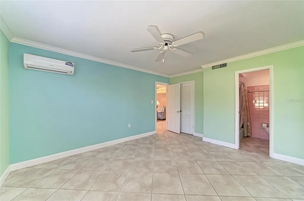 5310 N Tuttle Avenue Sarasota FL 34234