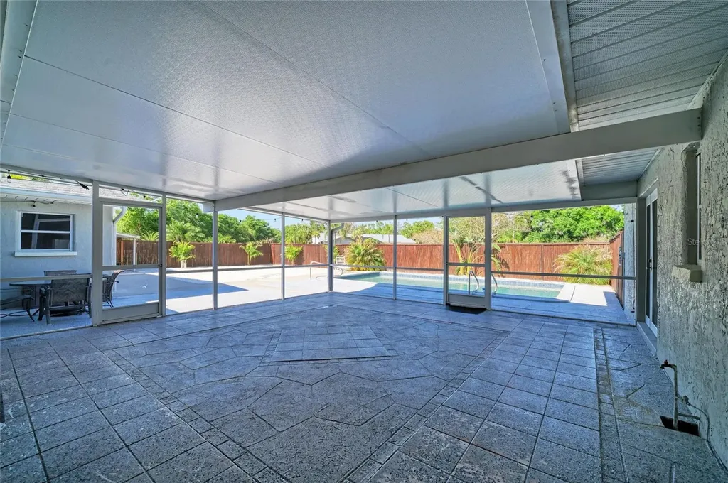 5310 N Tuttle Avenue Sarasota FL 34234