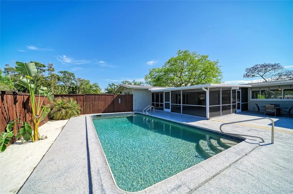5310 N Tuttle Avenue Sarasota FL 34234