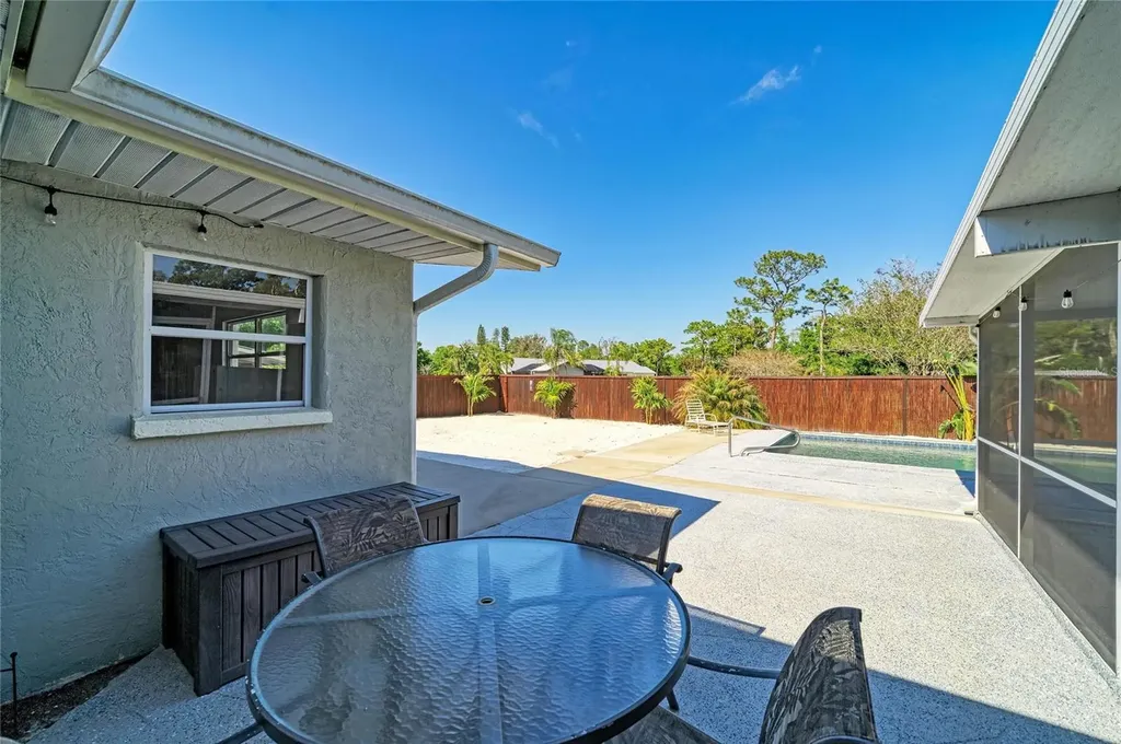 5310 N Tuttle Avenue Sarasota FL 34234