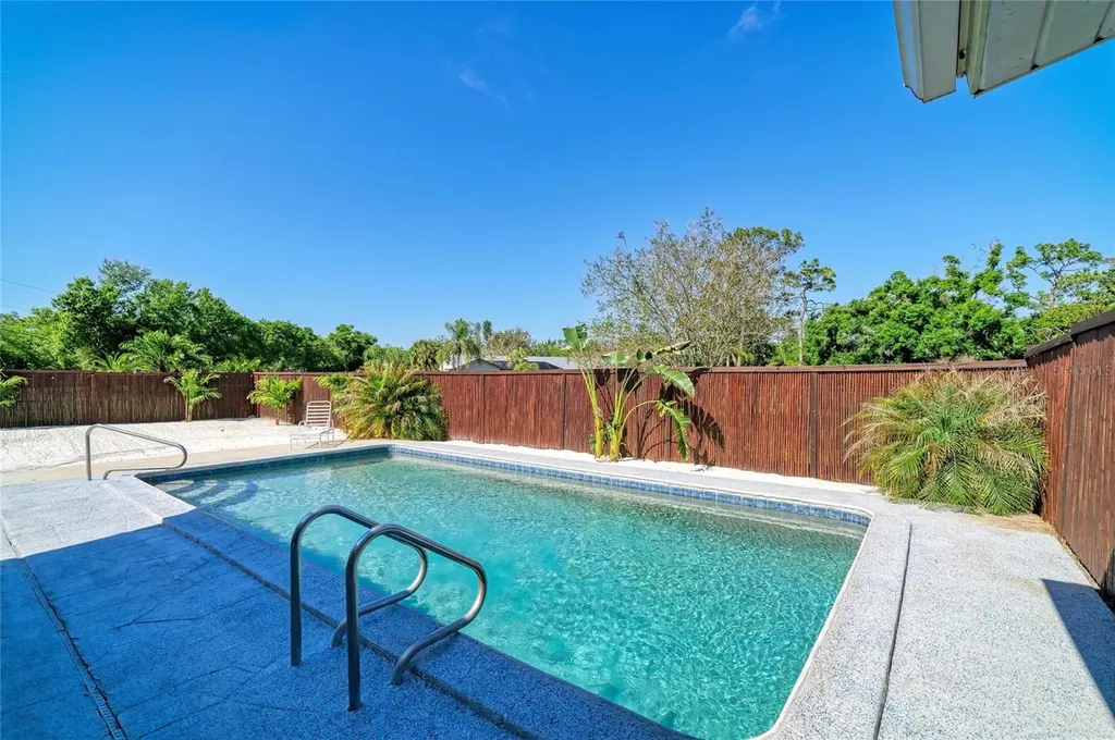 5310 N Tuttle Avenue Sarasota FL 34234