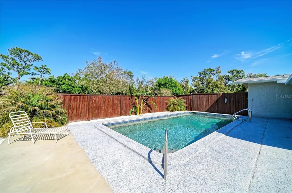 5310 N Tuttle Avenue Sarasota FL 34234