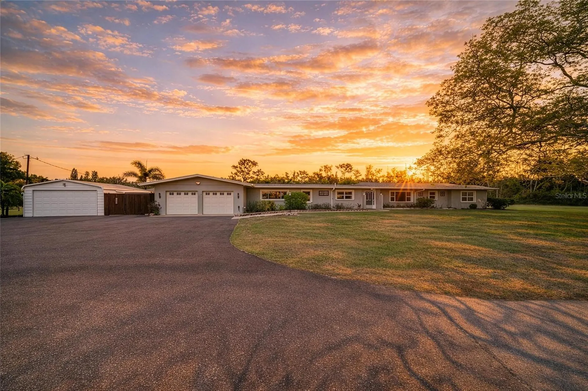 5310 N Tuttle Avenue Sarasota FL 34234