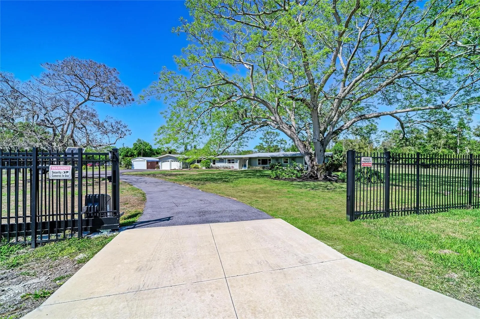 5310 N Tuttle Avenue Sarasota FL 34234
