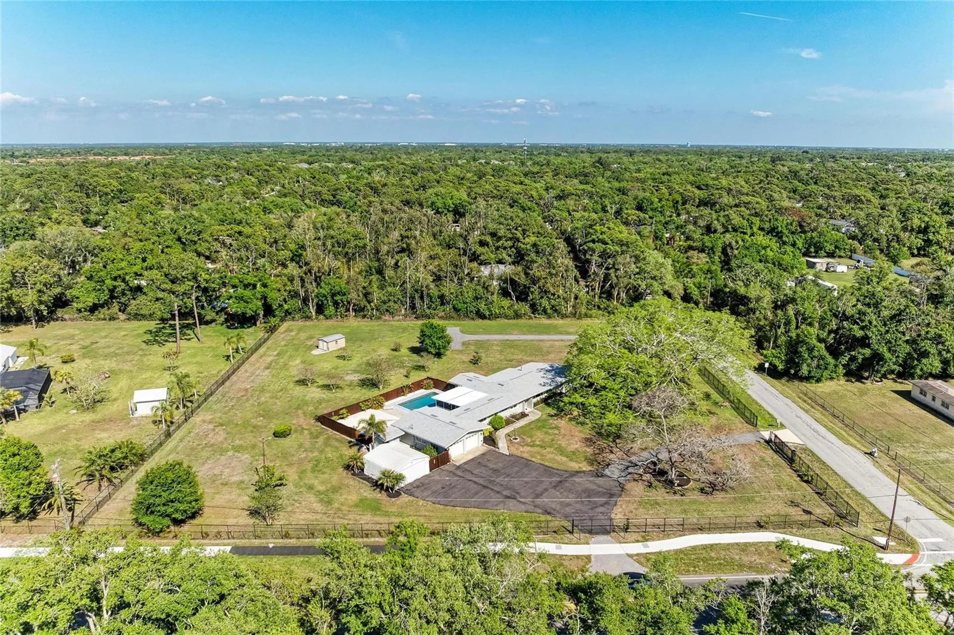 5310 N Tuttle Avenue Sarasota FL 34234
