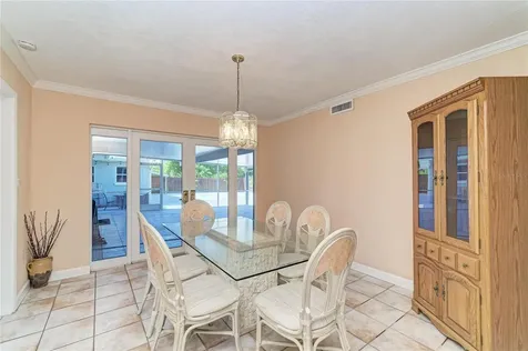 5310 N Tuttle Avenue Sarasota FL 34234