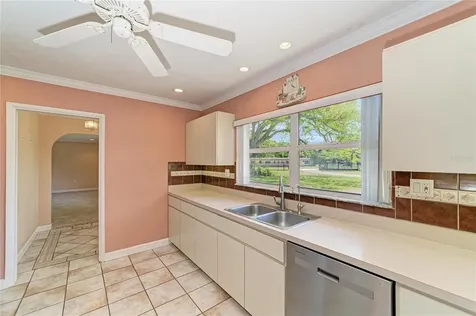 5310 N Tuttle Avenue Sarasota FL 34234