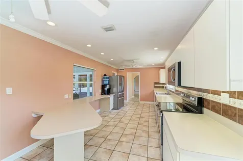 5310 N Tuttle Avenue Sarasota FL 34234