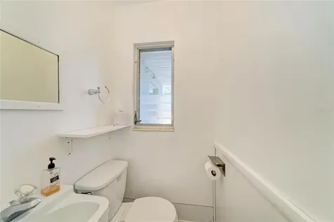 5310 N Tuttle Avenue Sarasota FL 34234