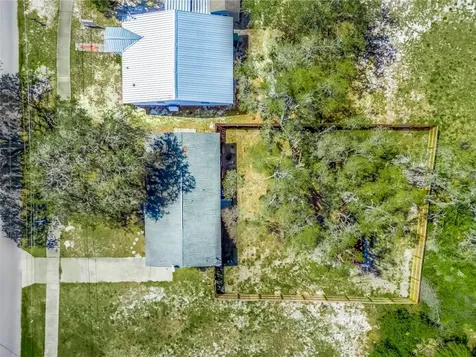 1009 E Hazzard Avenue Eustis FL 32726