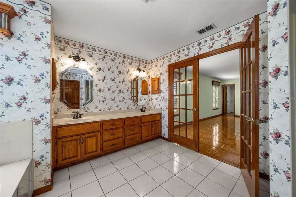 12006 N Magnolia Avenue Ocala FL 34475