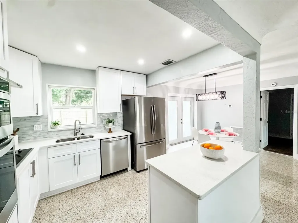 6950 29th Terrace N St Petersburg FL 33710