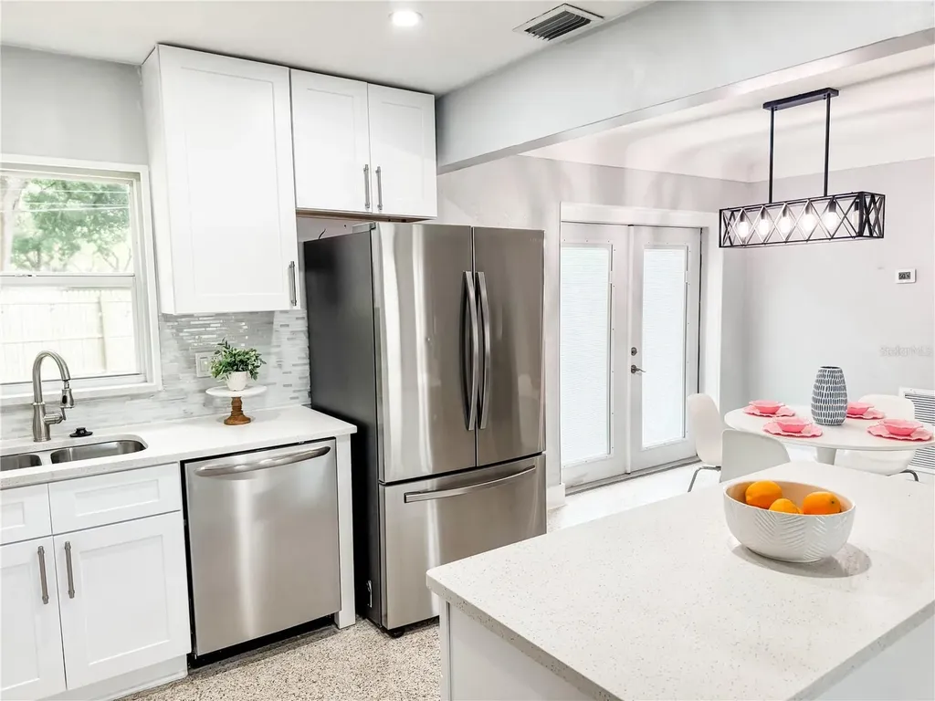 6950 29th Terrace N St Petersburg FL 33710