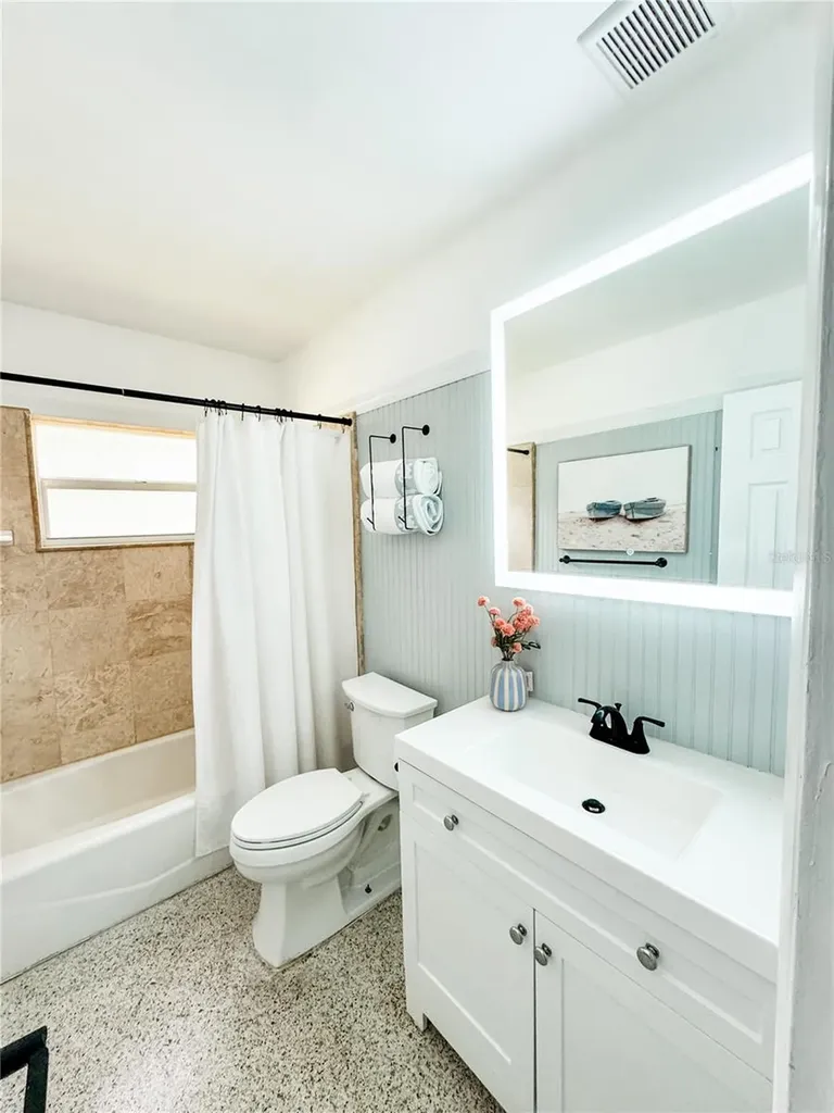 6950 29th Terrace N St Petersburg FL 33710