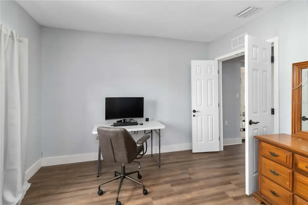6950 29th Terrace N St Petersburg FL 33710