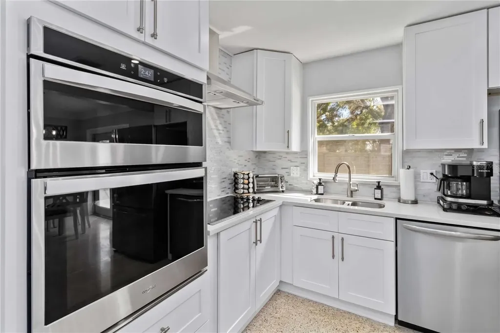 6950 29th Terrace N St Petersburg FL 33710