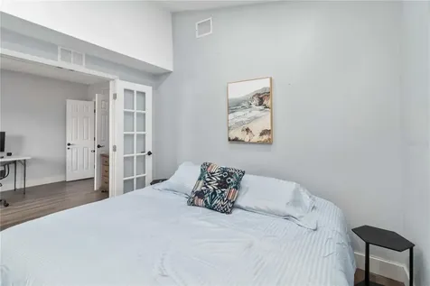 6950 29th Terrace N St Petersburg FL 33710