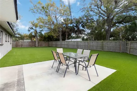 6950 29th Terrace N St Petersburg FL 33710