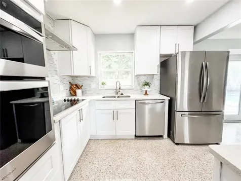 6950 29th Terrace N St Petersburg FL 33710