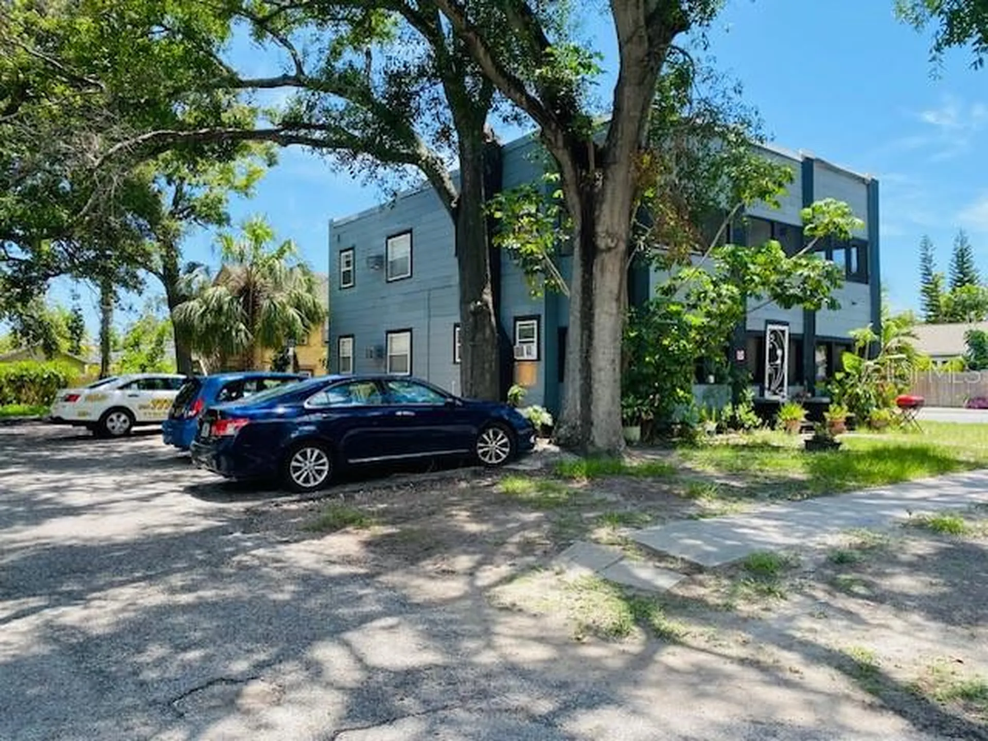 1960 4th Avenue N St Petersburg FL 33713