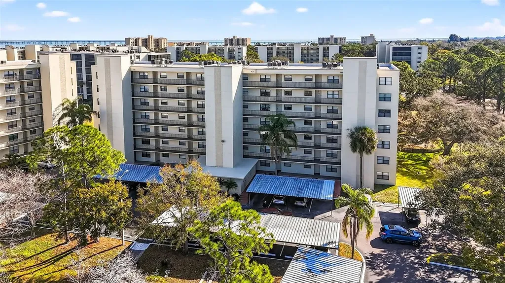800 Cove Cay Drive Clearwater FL 33760