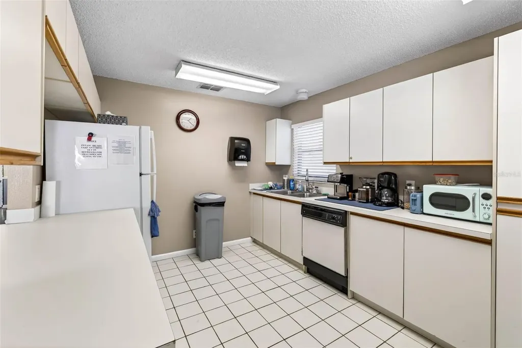 800 Cove Cay Drive Clearwater FL 33760