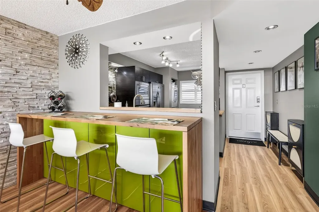 800 Cove Cay Drive Clearwater FL 33760
