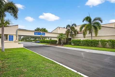 800 Cove Cay Drive Clearwater FL 33760