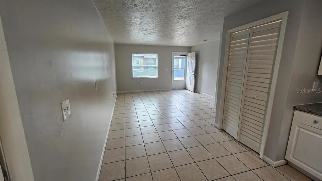 10405 N Jasmine Avenue Tampa FL 33612